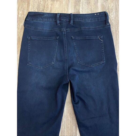 Tommy Bahama High Rise Ankle Jeans Rhinestone Tuxedo Stripe Women’s Sz 4x28 - Picture 9 of 10